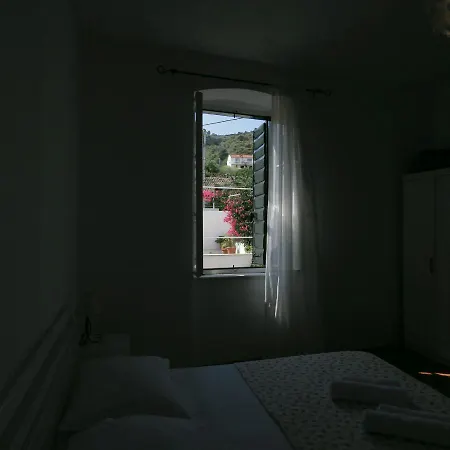 Apartment Lovely In Old Part Of